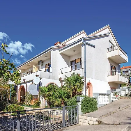 Awesome In With Wifi Apartment Novi Vinodolski