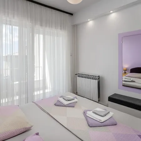 Stunning In דירה